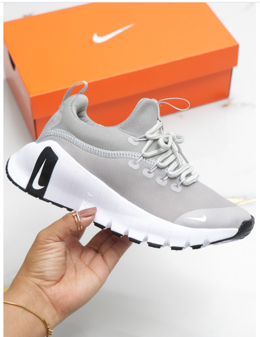 ZAPATILLAS METCON 6 Y32